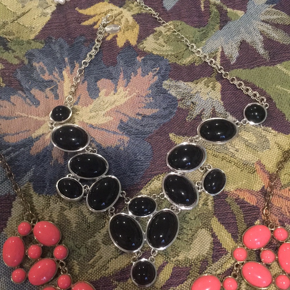 White House Black Market statement necklace